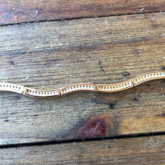 NWOT 925 Sterling Silver Gold Vermeil Overlay Crystal Wavy Tennis Bracelet! - Picture 11 of 13